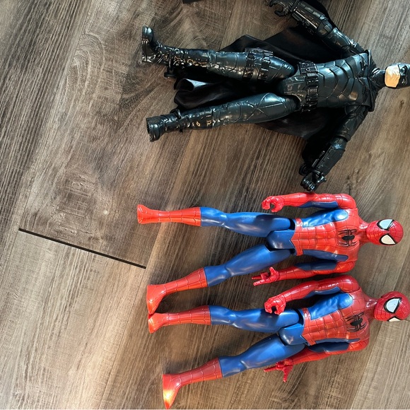 Action Figure bundle - Picture 3 of 4